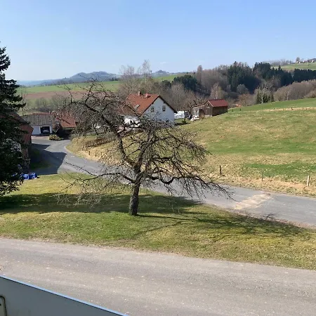 Privatunterkunft Landhaus Schneeberg *